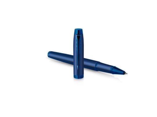Ручка роллер Parker IM Monochrome Blue, стержень:F, цвет чернил: black, в подарочной упаковке., арт. 026726603