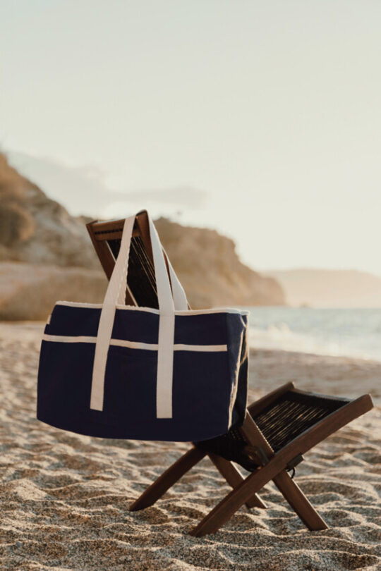 Пляжная сумка VINGA Volonne из переработанного канваса и rPET AWARE™, арт. 029355206
